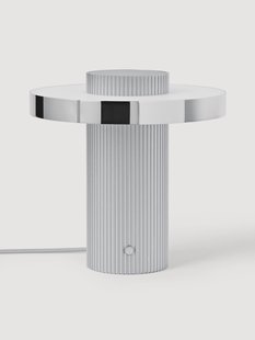 Kleine LED tafellamp Elna met golvende voet