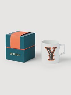 Handgemaakte beker Initials met decoratief motief