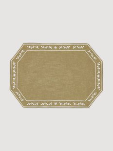 Achtkantig placemat Faial met randborduurwerk