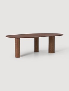 Eettafel Naruto van eikenhout in organische vorm, in verschillende formaten