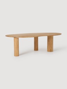 Eettafel Naruto van eikenhout in organische vorm, in verschillende formaten