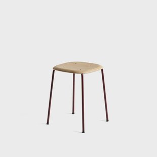 HAY Soft Edge 70 kruk Eiken–fall red stalen onderstel