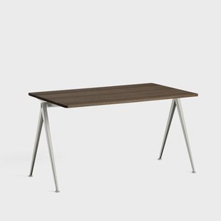 HAY Pyramid 01 bureau Oak smoked – 140x75 cm – beige stalen onderstel