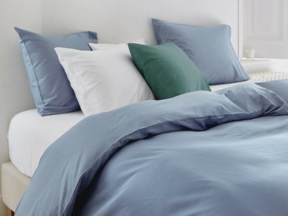 Yumeko Dekbedovertrek katoensatijn faded blue - zonder slopen 100% biologisch en fairtrade katoen, satijn geweven