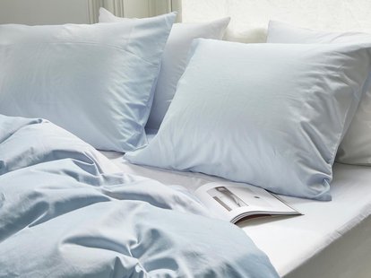 Yumeko Dekbedovertrek katoensatijn sky blue - zonder slopen 100% biologisch en fairtrade katoen, satijn geweven