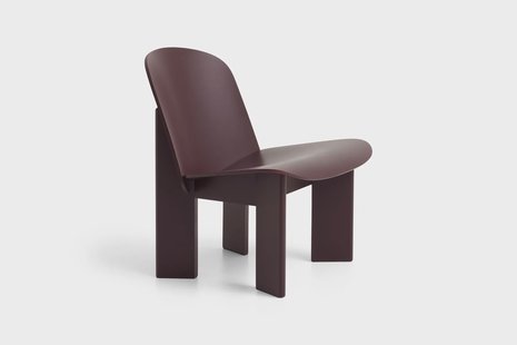 HAY Chisel loungestoel Donker bordeaux gelakt beuken
