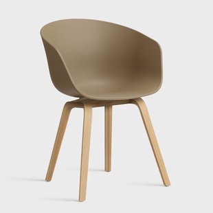 HAY About a Chair 22 2.0 stoel Clay – gelakt eiken onderstel