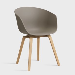 HAY About a Chair 22 2.0 stoel Khaki – gelakt eiken onderstel