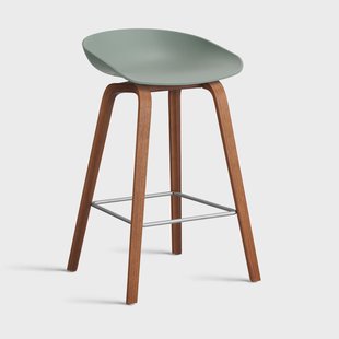HAY About a Stool 32 Low barkruk walnoot onderstel 2.0 Fall green – roestvrijstalen steun