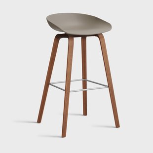 HAY About a Stool 32 High barkruk walnoot onderstel 2.0 Khaki – roestvrijstalen steun