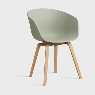 HAY About a Chair 22 stoel Pastelgroen-gelakt eiken statief