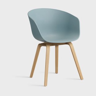 HAY About a Chair 22 stoel Dusty blue-gelakt eiken statief