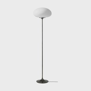 GUBI Stemlite vloerlamp Black chrome-opaalglas, 150 cm