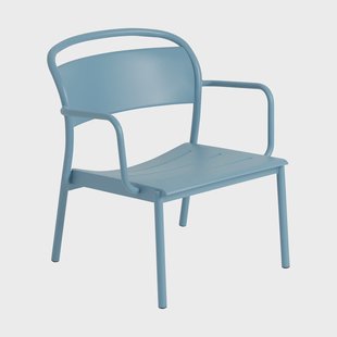 Muuto Linear Steel loungestoel Lichtblauw