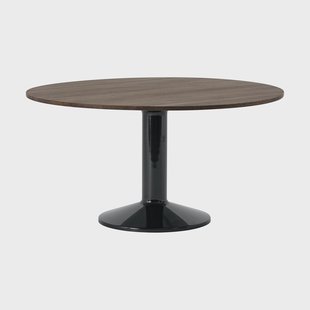 Muuto Midst pilaar­tafel Donker geolied eiken-zwart, Ø140 cm