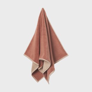 Ferm Living Ekko badhanddoek Mocha-cashmere, 70x140 cm