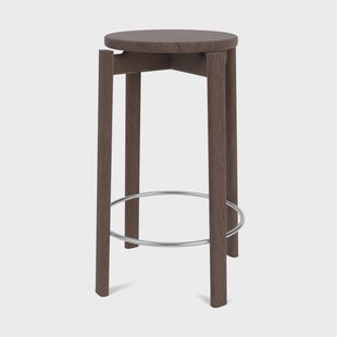 Audo Copenhagen Passage barkruk Donkergebeitst eiken-roestvrijstaal,65 cm