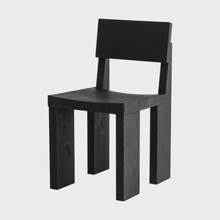 Vaarnii 001 Dining Chair stoel Zwart gebeitst grenen