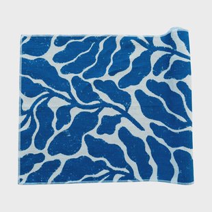 Fine Little Day Leaves tafelloper Wit-blauw, 47x180 cm