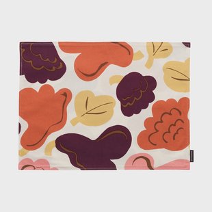 Marimekko Pieni Kukasta Kukkaan Acryl placemat Off white-pruim-roze-terracotta
