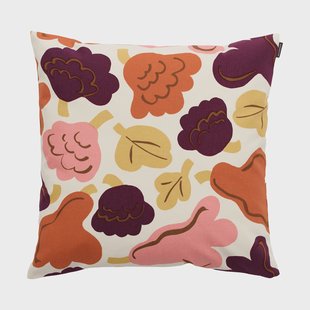 Marimekko Pieni Kukasta Kukkaan kussenhoes Off white-plum-pink-terracotta, 50x50 cm