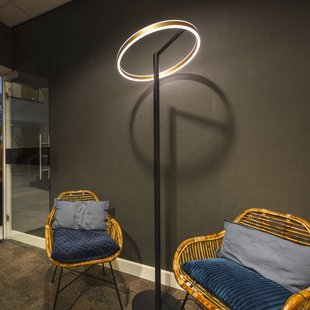 SLV LED vloerlamp One Straight, zwart/messing, 2700/3000 K