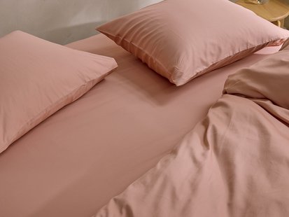 Yumeko Hoeslaken katoensatijn cosmea pink 180x210x30 100% biologisch en fairtrade katoen, satijn geweven