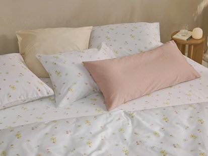 Yumeko Kussensloop katoensatijn cosmea pink 100% biologisch en fairtrade katoen, satijn geweven