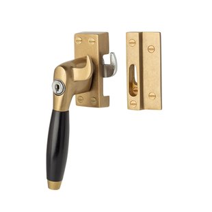 De Oude Deurklink Raamsluiting met slot en ventilatiestand links messing getrommeld