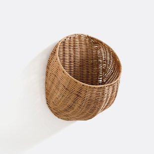 Mand voor aan de muur, in rotan, Osira