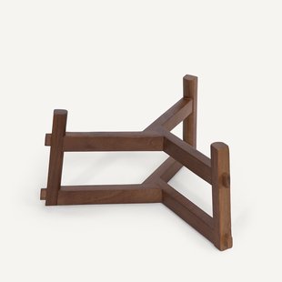 Notenhouten standaard voor plantenbak Florian, H23 en H33 cm, GRAYSON
