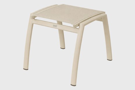 Alice Hocker loft-beige