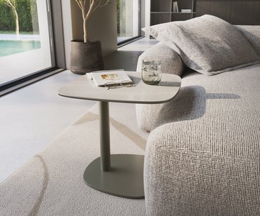 DELIFE Bijzettafel Edge bootvormig 50x50 cm keramiek Onyx Champagne Eleny metaal effectafwerking titaan
