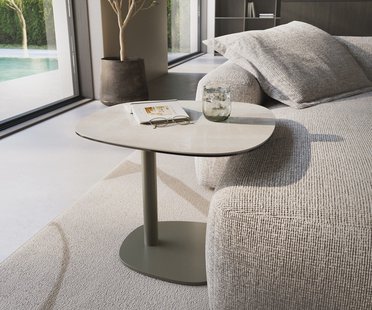 DELIFE Bijzettafel Edge bootvormig 60x60 cm keramiek Onyx Champagne Eleny metaal effectafwerking titaan