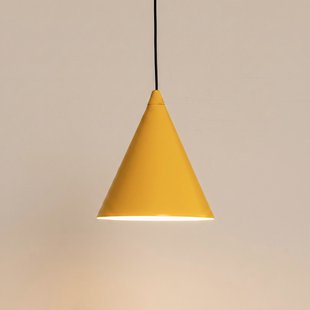 Hanglamp in kegelvorm, geel metaal, Ø 24 cm - ALDEX Form - Eetkamer - 1 lamp