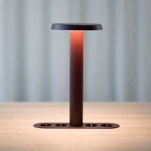 NOMAD LAMP 02 tafellamp, donkerrood 32 cm - Forming Function NOMAD COLLECTION - Woonkamer - Designer - Aluminium - 1 lamp