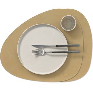 LIND DNA LIND DNA Placemats Nupo - Leer - Khaki - Curved - 44 x 37 cm - 2 Stuks
