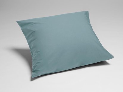 Yumeko Kussensloop percal katoen petrol blue 65x65 100% biologisch en fairtrade katoen, percal geweven