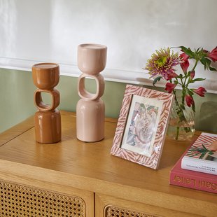 Sculpturale kandelaar van keramiek, hoogte 31 cm, FOMEA