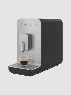 Koffiezetapparaat Compact met ge&iuml;ntegreerd melksysteem