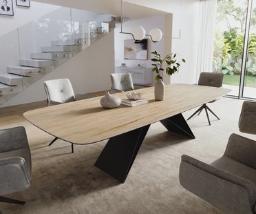 DELIFE Eettafel Edge Boot 300x120 cm Keramiek Laminam® Sabbia Eichefarbig V-onderstel Flachstahl Zwart