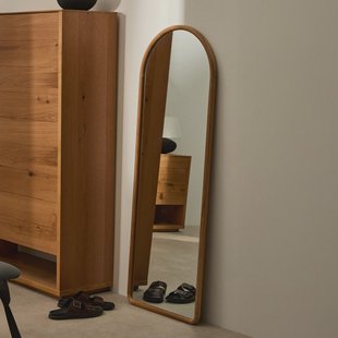 Kave Home Gebogen Spiegel Milsa Teakhout, 155 x 55cm - Naturel - Passpiegel