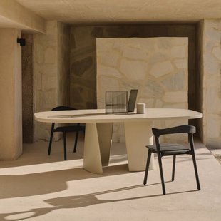 Ethnicraft Ovale Tuintafel Canyon Beton, 230 x 115cm - Lichtgrijs - Ovaal