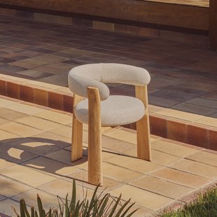 Kave Home Outdoor Eetkamerstoel Granite Chenille en teakhout - Beige