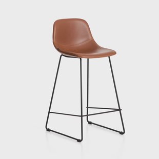 Kave Home Barkruk Zahara Lederlook - Bruin (zithoogte 76cm)