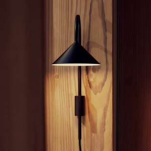 FRANDSEN wandlamp Grasp, matzwart, 40 cm, stekker