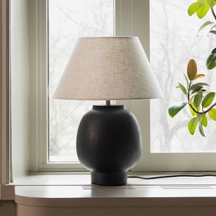 Lorenzo tafellamp zwart, hoogte 46 cm - Globen Lighting - Woonkamer - Scandinavisch - Keramiek - Met lampenkap
