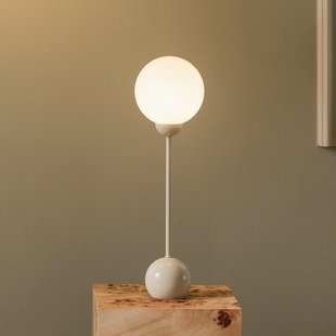 Ripley-tafellamp, beige, hoogte 52 cm - Globen Lighting - Woonkamer - Scandinavisch - Metaal - Met lampenkap
