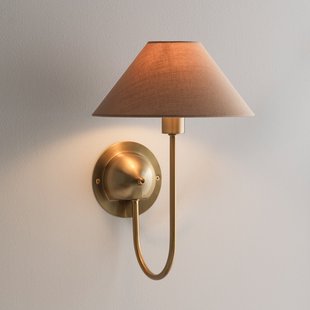 IRIS wandlamp mokkabruin, hoogte 32 cm - Globen Lighting - Woonkamer - Scandinavisch - Stof - Met lampenkap