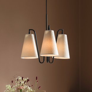 Lou hanglamp, wit bouclé/zwarte stof - Globen Lighting Lou Bouclé 3 - Woonkamer - Scandinavisch - Meerdere lampen